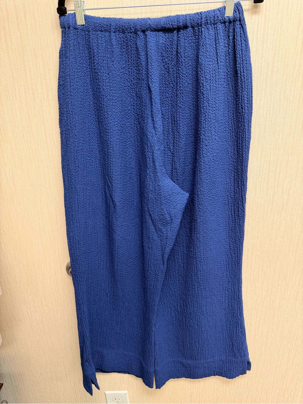 Blue Textured Wide-Leg Pants
